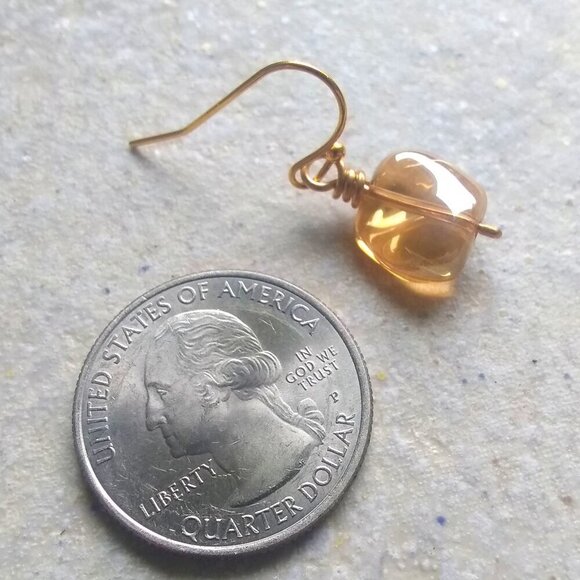 ๐โ๏ธโ๏ธ $10 Stocking Stuffers! Shimmering Yellow/Golden Warped Tile Drop Earrings - Picture 5 of 9